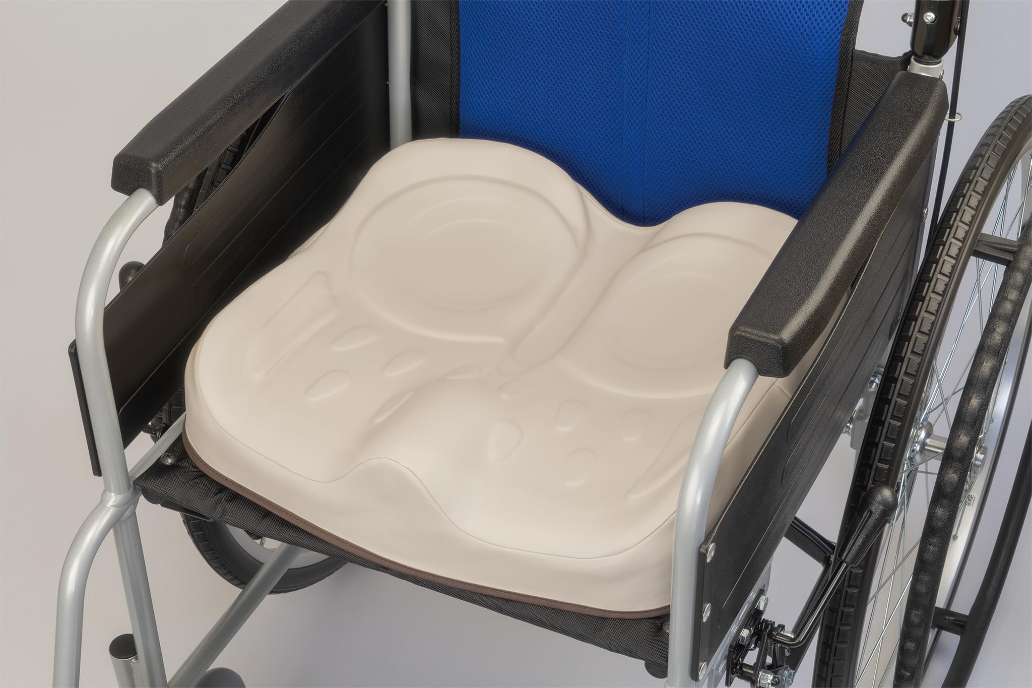 アウルケア80C 400幅EXGEL車椅子用クッション Amazon | EXGEL(エクスジェル) 車いす用クッション アウルケア80C 400